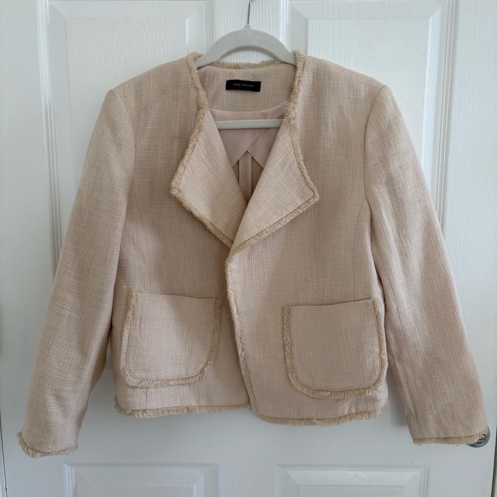 Classic Tweed Women's Jacket - Picture 2 of 6
